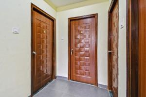 Hotel O by OYO OM Shanti Palace