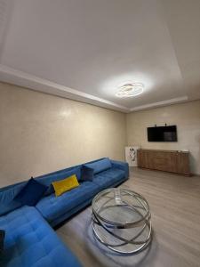 Bright apartment with pool view in Kech