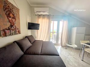 Sofias Seafront House #PROPERTLY