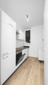 Harbor Breeze - Nok Nok 1 - 3 Room Apartment with Balcony and Kitchen