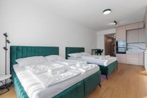 LIV Cashmere Nest w Balcony, AC & Free parking