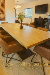 Cazare Colibița Casa Lipan cu jacuzzi, foișor și loc de joacă