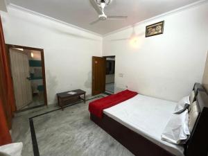 shrikrishnaashraysevasadan