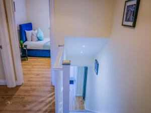 Deja Blue Luxury 3BR Home By AltoLuxoExperience Short Lets & Serviced Accommodation With Free Wifi & Parking