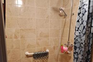 2-Bed Apartment Sleeps 6 with Parking