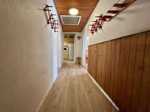 Appartement confortable 3 pièces, 6 couchages, balcon, proche pistes et télécabine – La Salle-les-Alpes - FR-1-330F-101