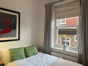 Double room near Blackheath, 17 min from Central London, a stylish period property, with free parking