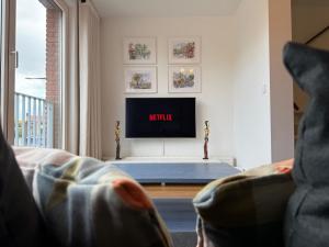 Spacious Family Home and Free Parking in Eindhoven