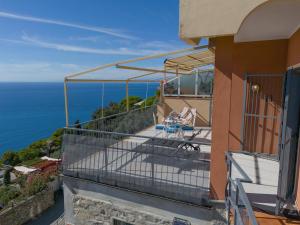Terrace on the Sea - Garden - Sunbeds - Patio