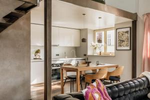 Eclectic Violet - LoftAffair