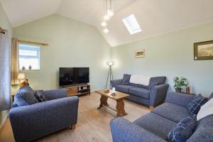 Host & Stay - The Byres