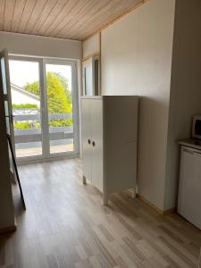 K12B 2 people, 2 bedrooms, fully furnished