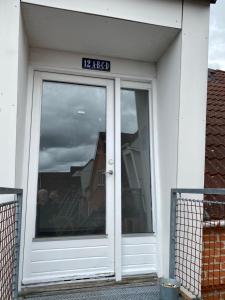 K12B 2 people, 2 bedrooms, fully furnished