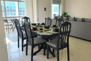 3BR Central Apt Balcony & Abdoun Bridge View