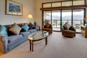 Lake Chelan Shores - Serenity by the Lake #15-9