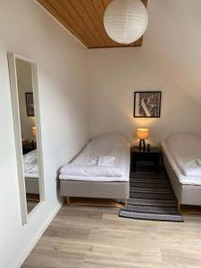 K12P 2 people, 2 bedrooms, fully furnished