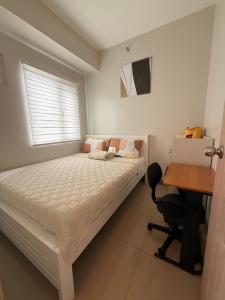 Urban Oasis 2BR Condo with Multiple Pools at SMDC Charm Residences