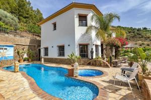 Padre Sol Yoga Retreat Center Málaga by AndaraHolidays