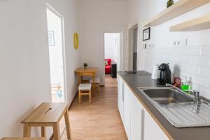 Super Central Apartment 4BR&1BA