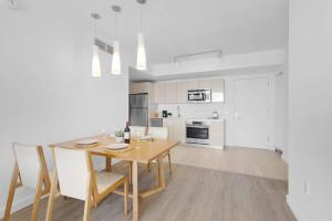 1 BR Apartment Modern Resort Balcony & Gym
