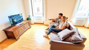 NEW Luxury Jacuzzi Suite - 100sqm Historic Center - 50m from Parking