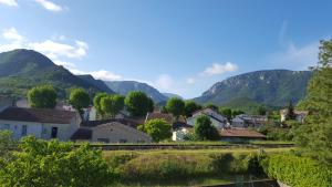 B&B / Chambres d'hotes Quillan La Vue - Chambres d'hotes : photos des chambres