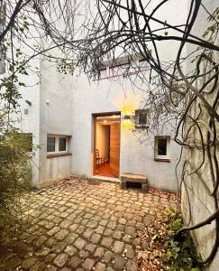 Designer house near Chantilly and Paris