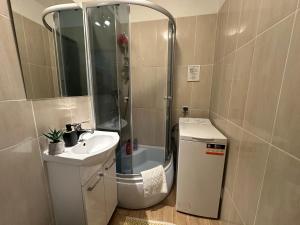 CENTRUM Stanislawa Moniuszki10 PARKING