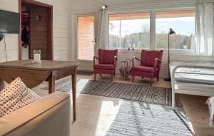 Beautiful Home In Rörvik With Wifi