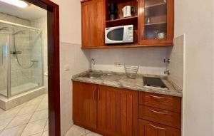 Stunning Apartment In Medulin