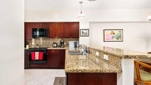 Welcome to Waikoloa Village Enjoy beach pool close to beach E-24