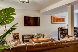 4 Mi to Waterfront Parks! Cozy Apt in Tacoma Area