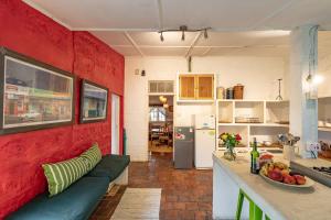 Sanctuary Farm House 5-Bedroom Lodge in Wildlife