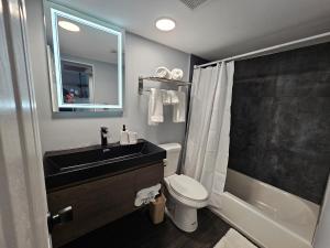 Sunny Isles Oceanfront Apartment for Two