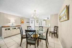 Pool View Beachwood Condo