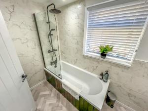 Ty Pentref by STAE-Homes