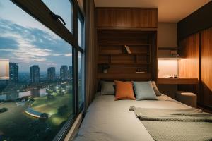 Sunset view Sky Villa in Ecopark resort with private pool