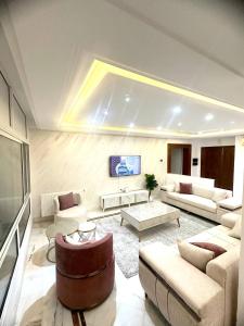 Luxury Stay with Panoramic Sea Views, Tourist zone