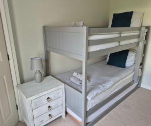 Shakespeare Cottage - Free Parking near Salisbury Railway Station & Walk to City