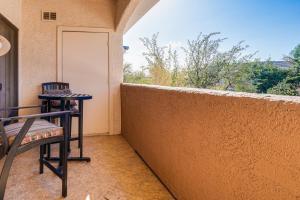 3 Mi to Westgate District Condo with Pool Access