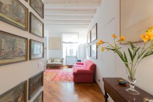 Quiet & central one bedroom apartment