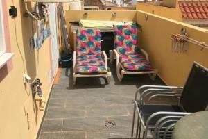 3 Bed Villa Sleeps 6 - Pets Ok - Communal Pool
