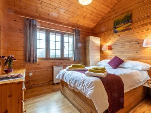 2 Bed in Clovelly 00358