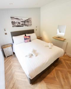 Great Gable Riverside Luxury Lodge