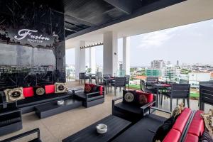 Comfy Apt, Rooftop Lounge, Pool