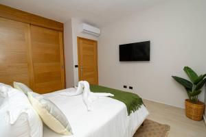 Tropical 1BR Getaway in Dominicus Bayahibe - Garden Breeze