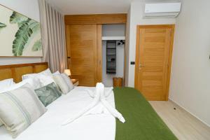 Tropical 1BR Getaway in Dominicus Bayahibe - Garden Breeze