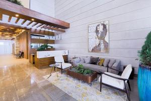 Luxury Upscale Centric Condo,
