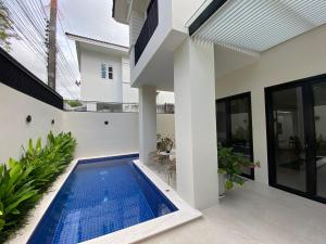 Palazzo 126 Luxury 5BR Pool Villa in Patong