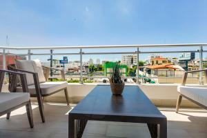 Spacious, 3BD City Center Apt